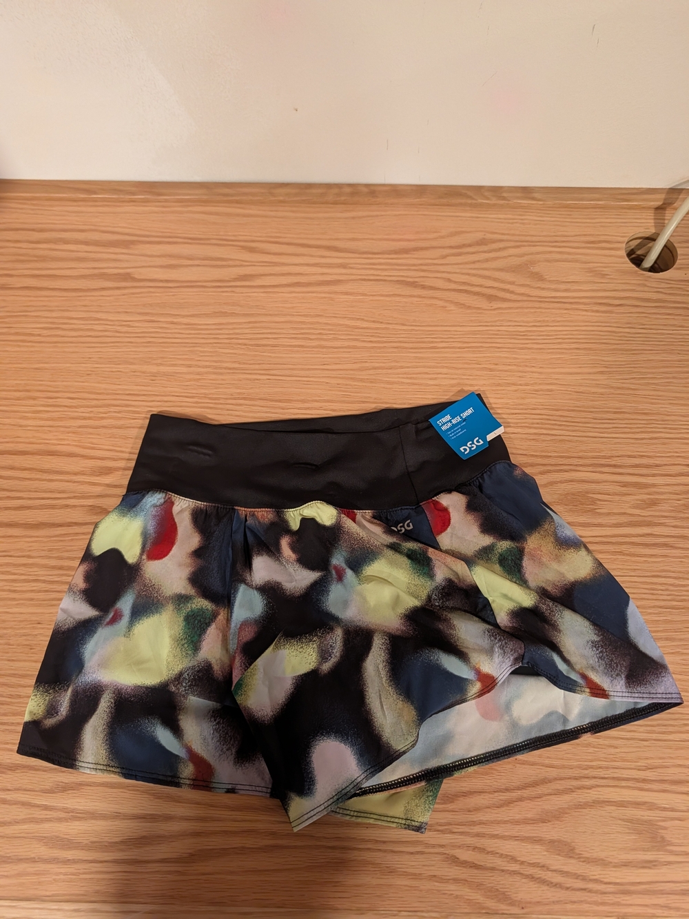 DSG Women's Stride High Rise Multicolor Abstract Print Athletic Shorts